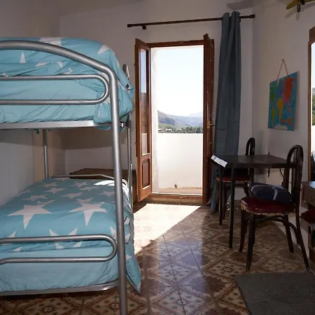 El Mas 펜션 훌레야